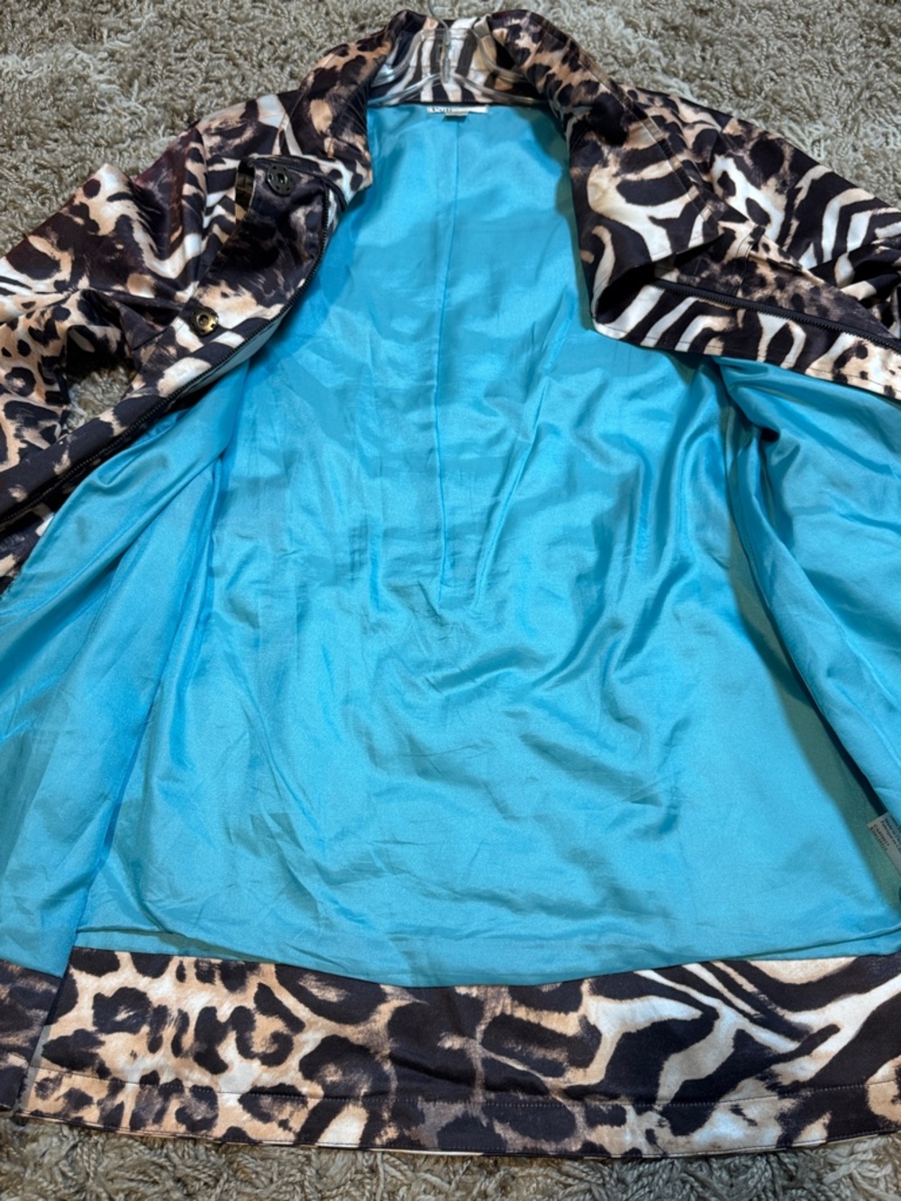 Puli Animal Print Anorak Jacket with Contrast Blue Lining size Small - Picture 6 of 16